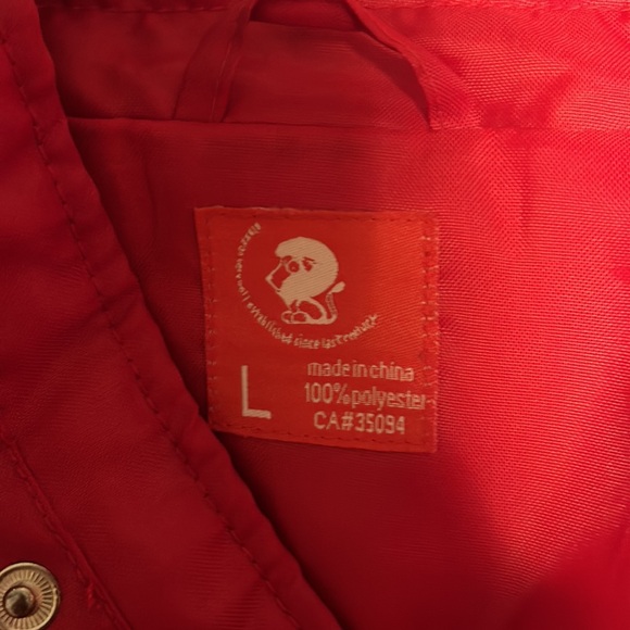 Red vest - Picture 2 of 4